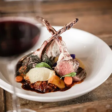 Wohlfuehlresort Peternhof 4* 코센