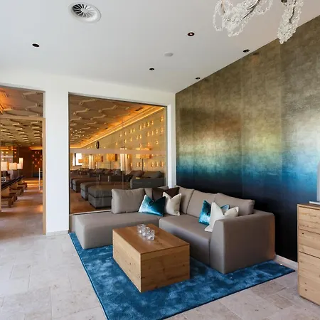 호텔 Wohlfuehlresort Peternhof 4*