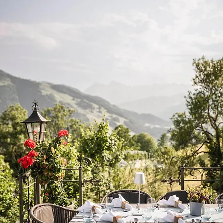 Wohlfuehlresort Peternhof Отель