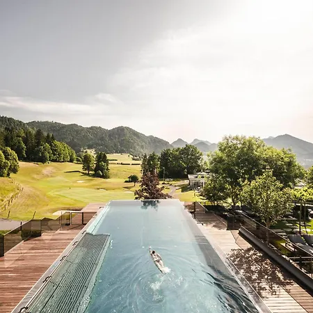 Wohlfuehlresort Peternhof 4*