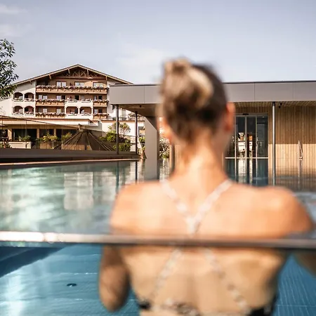 Wohlfuehlresort Peternhof