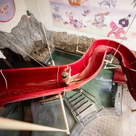 فندق Wohlfuehlresort Peternhof 4*