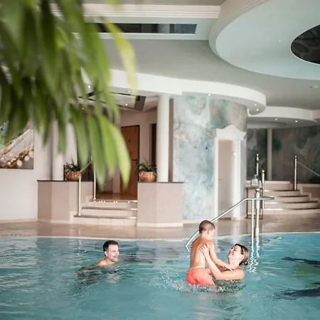 Wohlfuehlresort Peternhof 4*