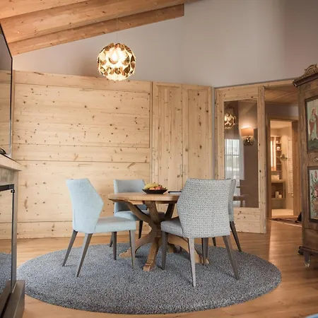 Peternhof 4*